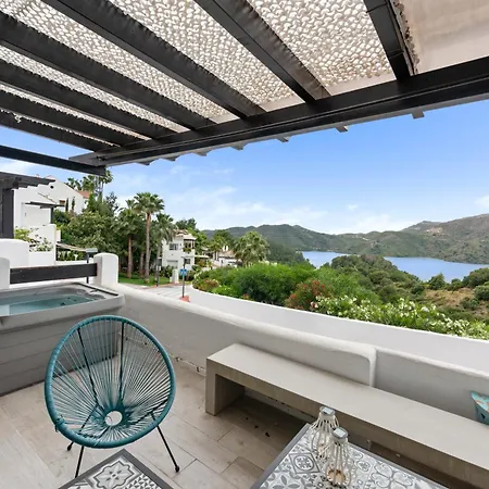 Casa * Istán